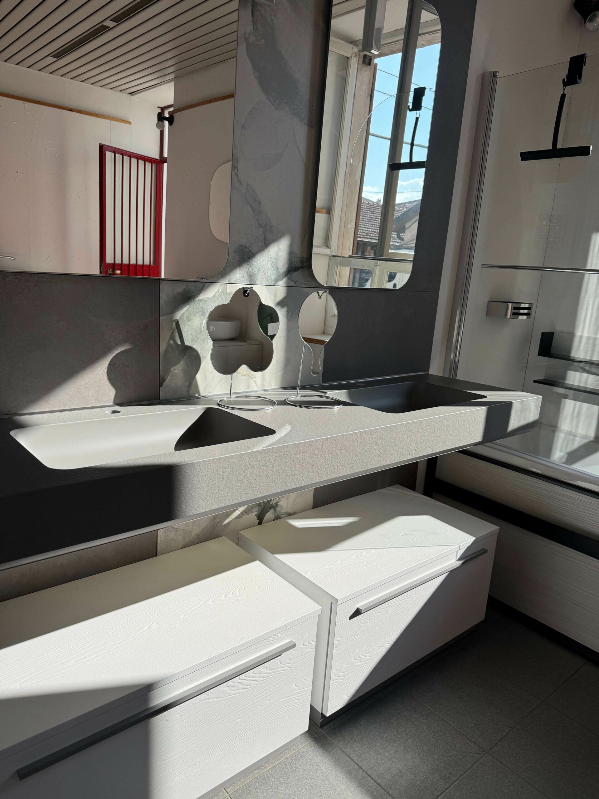 Top grigio effetto ardesia