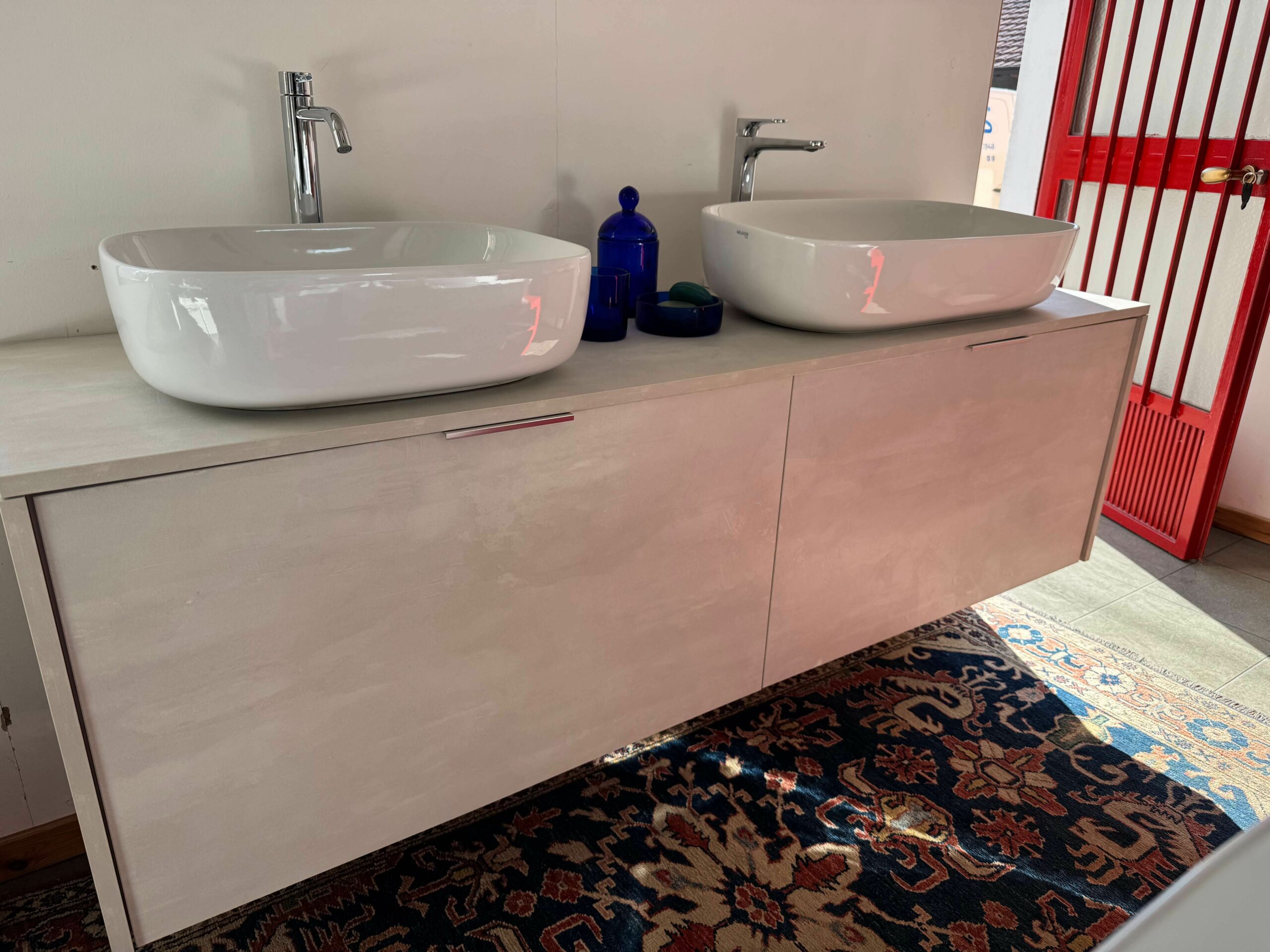 Composizione doppio cassetto